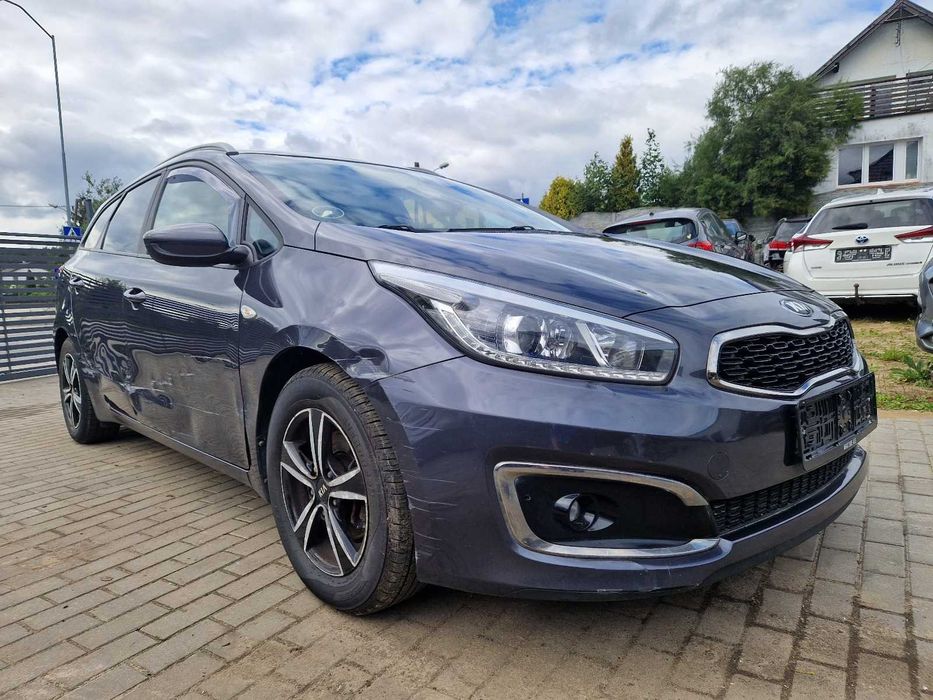 Kia cee'd benzyna turbo !otarty bok