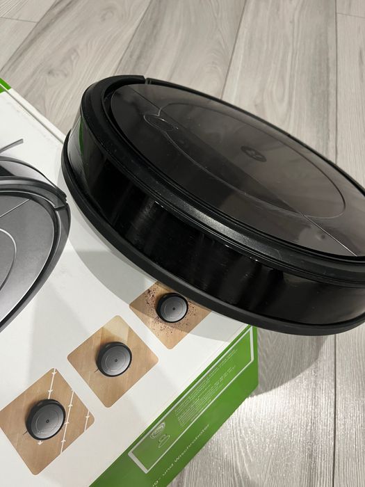 Robot sprzątający iRobot roomba combo.