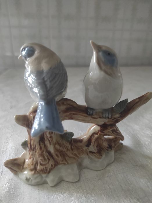 Estatueta passarinhos cerâmica