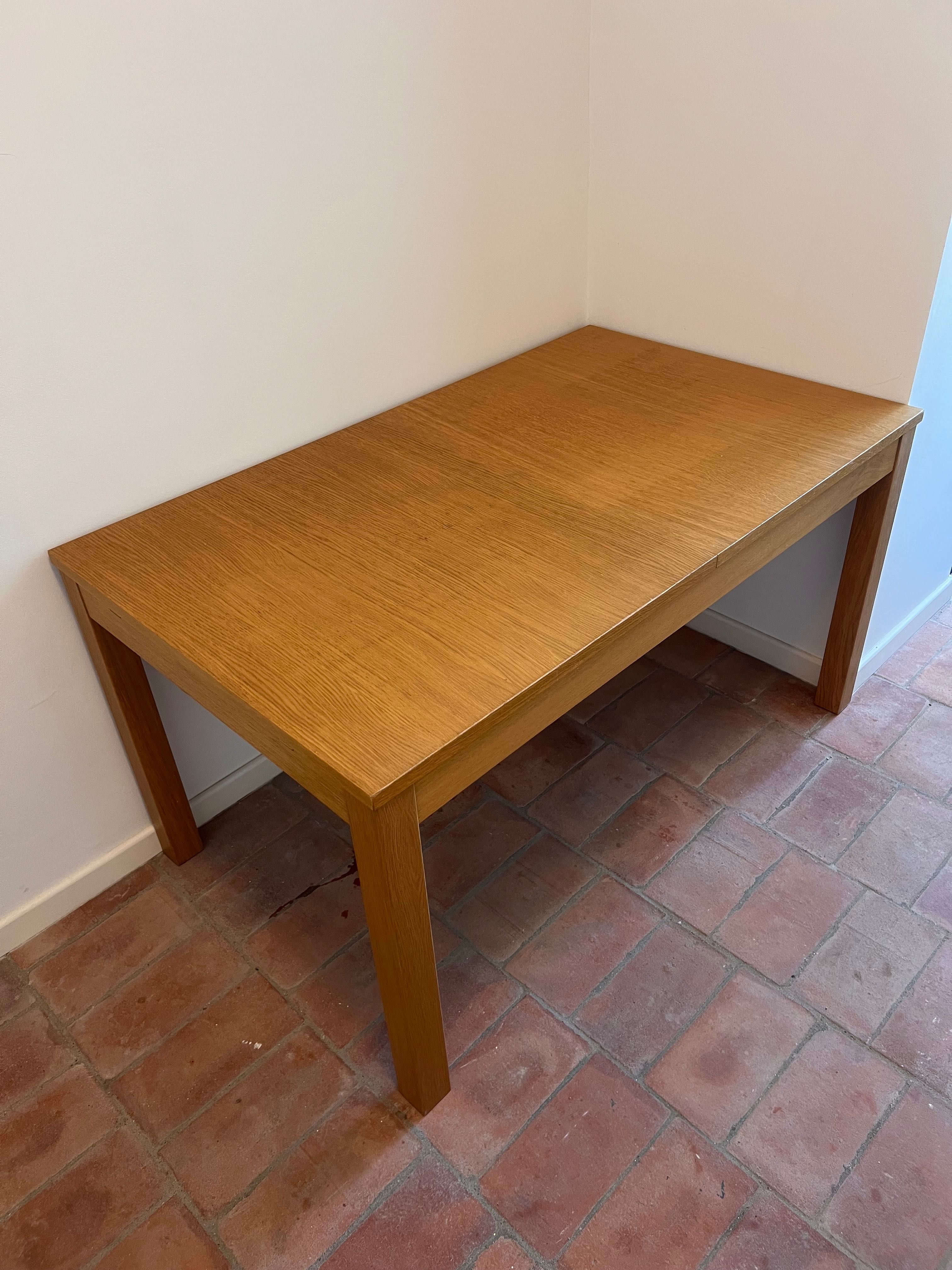 Mesa de jantar extensível