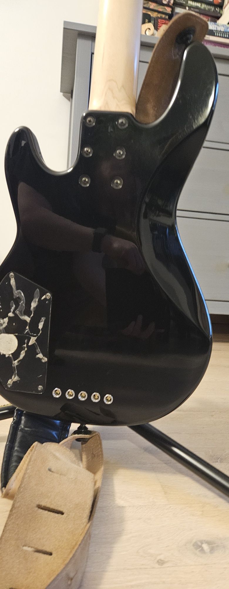 G&L Tribute 2500