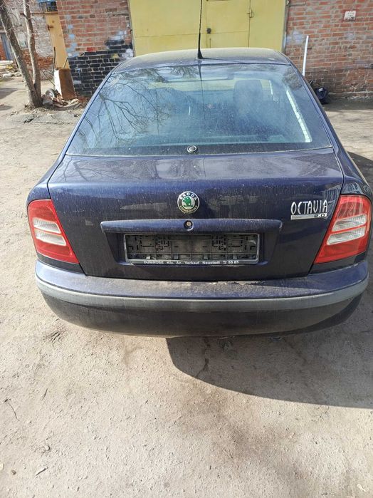 Розборка Skoda Octavia  Tour двигун  1.6 AKL  AEE 1.8T 4×4 ARX КПП