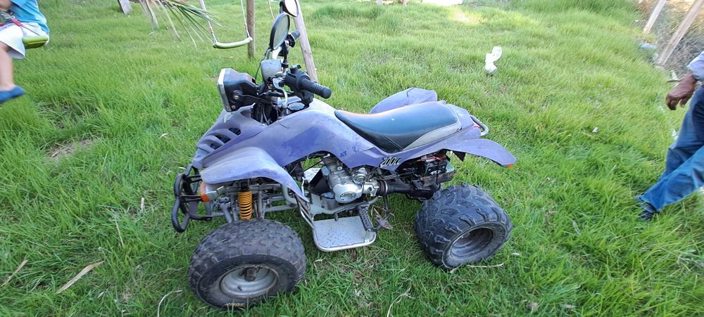 Moto 4x4 AtV 200