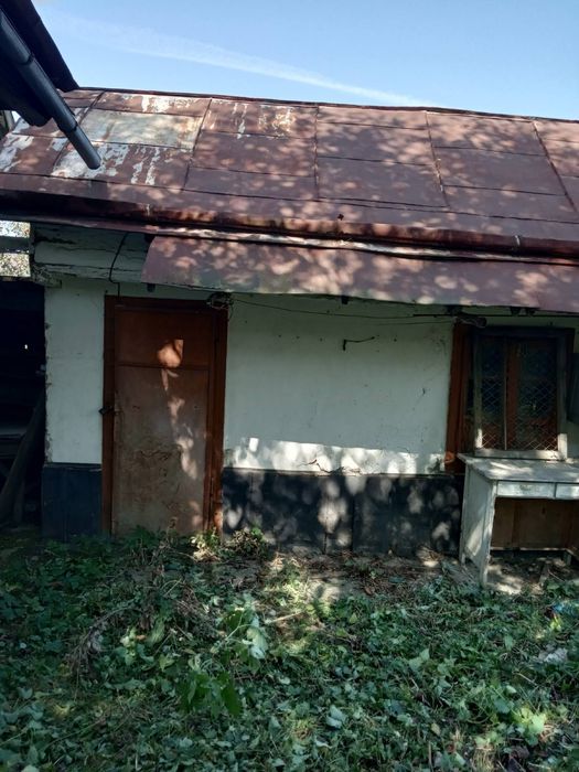 Продам будинок біля Івано-Франківськ в смт Отинія