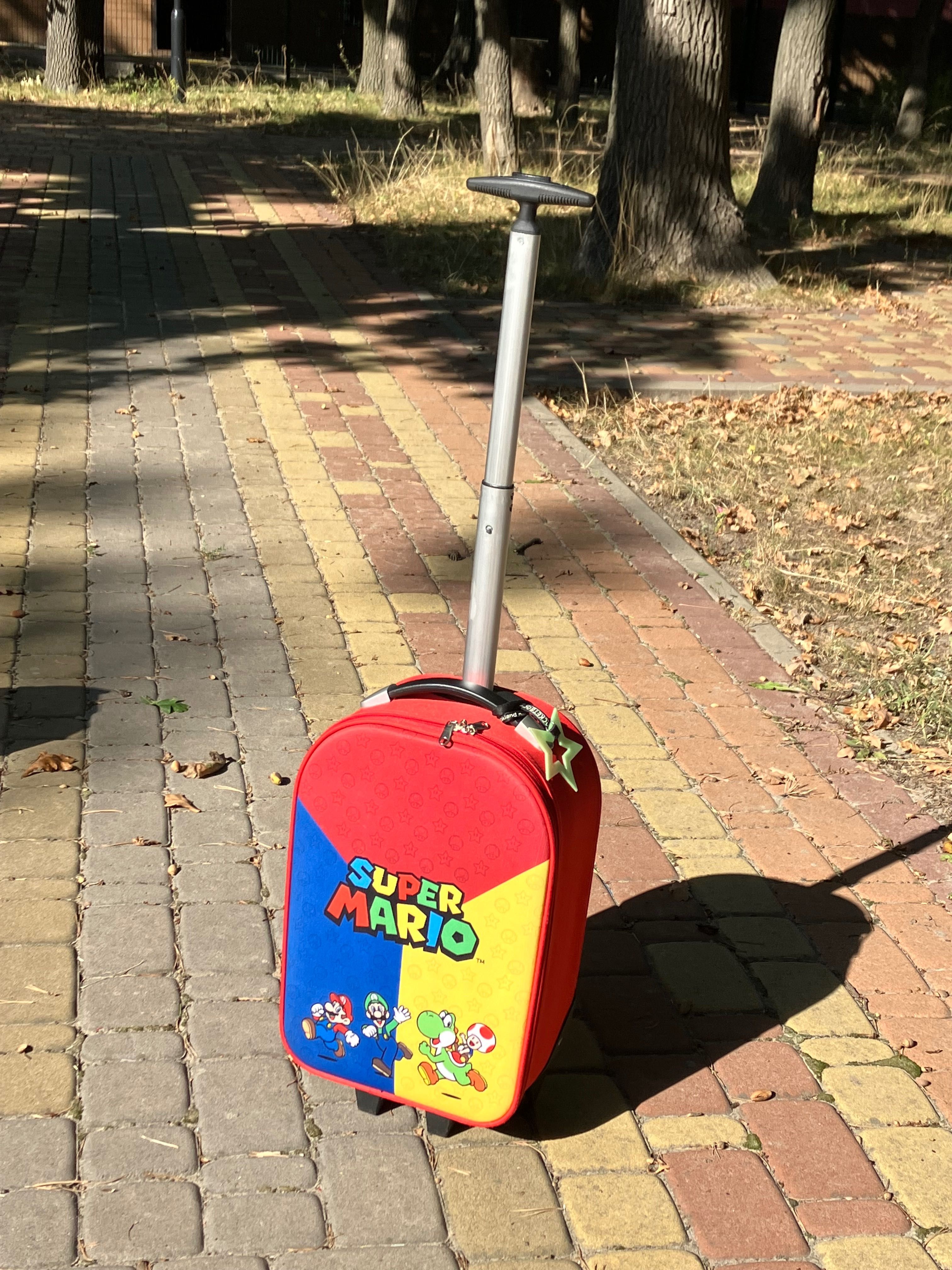 Валіза дитяча для подорожей на колесиках з телескопічною ручкою, 18л