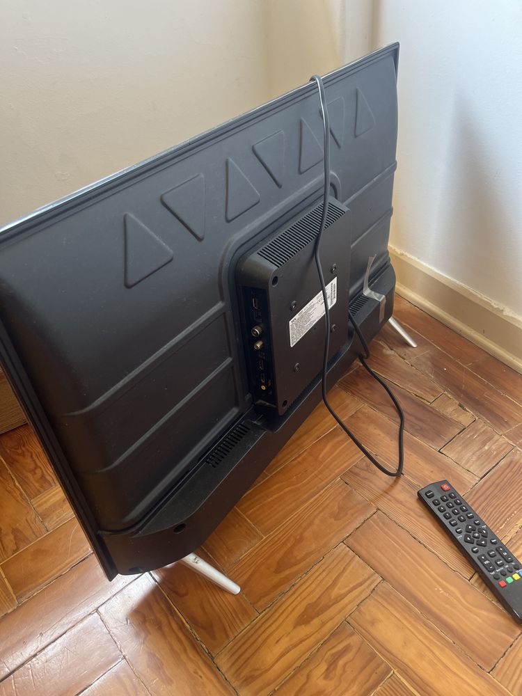 Vendo Tv 32 TCL como nova