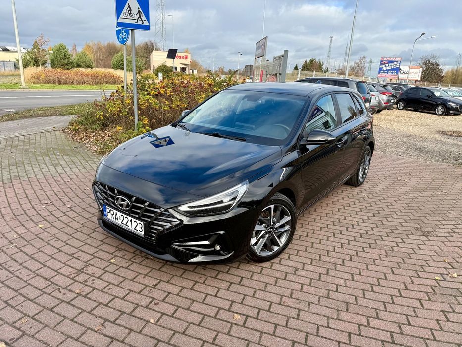 Hyundai I30 FULL LED Navi Kamera 37.000 km !!
