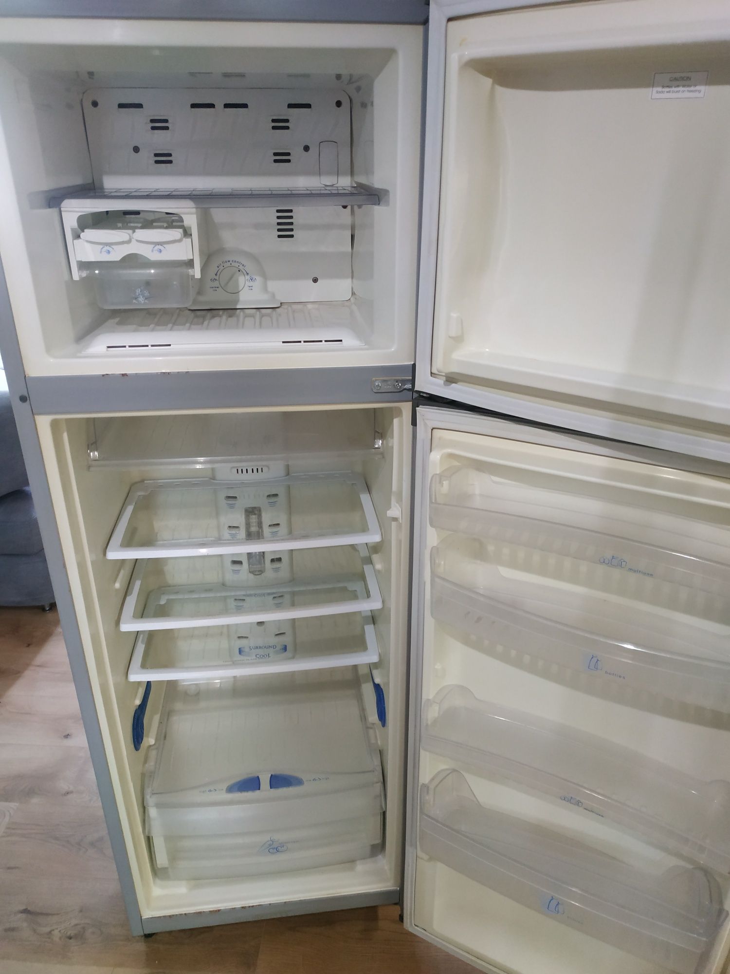 Продам холодильник Whirlpool
