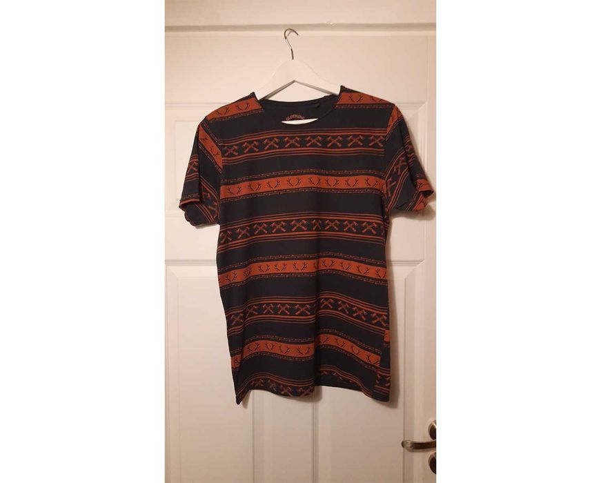 T-shirt granatowy drwal w poroża i siekiery