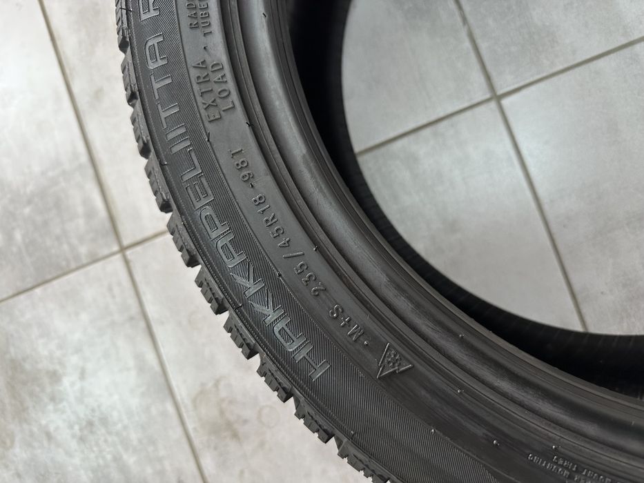Нова шина Hakkapelita R3 235/45 R18