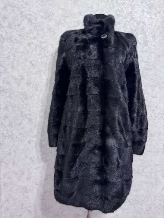 Довга Норкова шуба поперечка. Норка чорний діамант