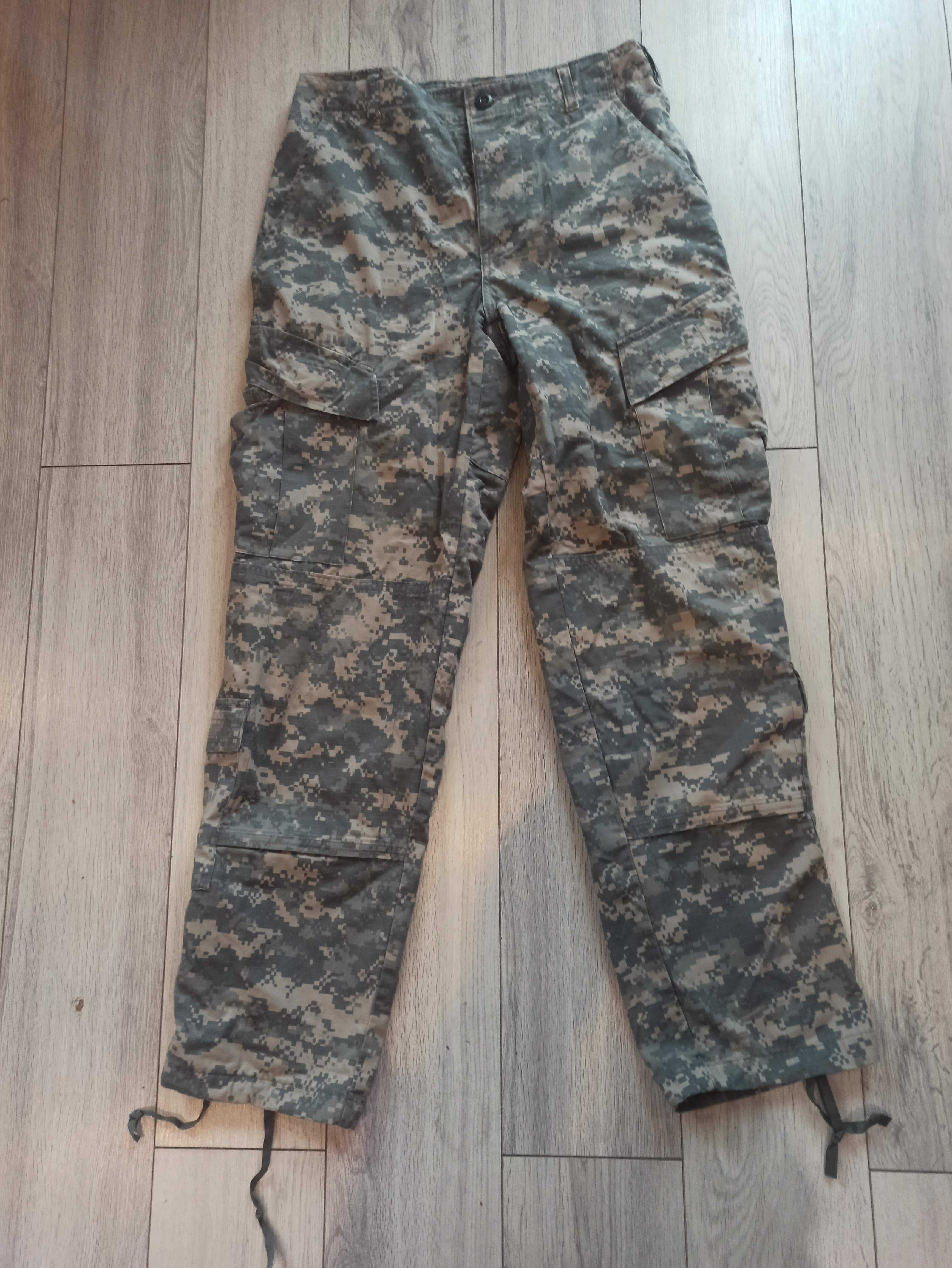 spodnie wojskowe ACU UCP SMALL SHORT SS US ARMY niepalne 65/25/10