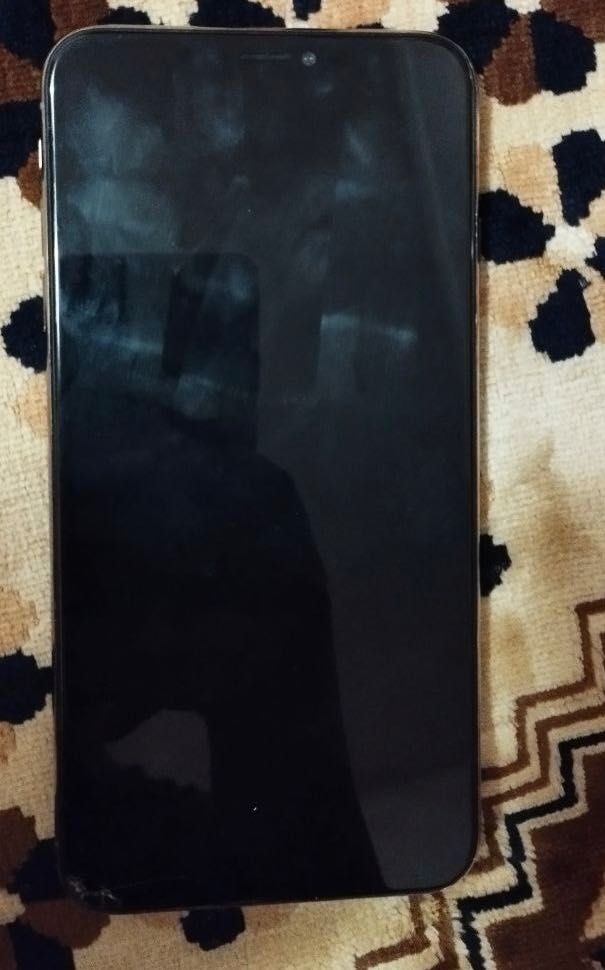 iPhone XS MAX. Потрібно поміняти екран лише