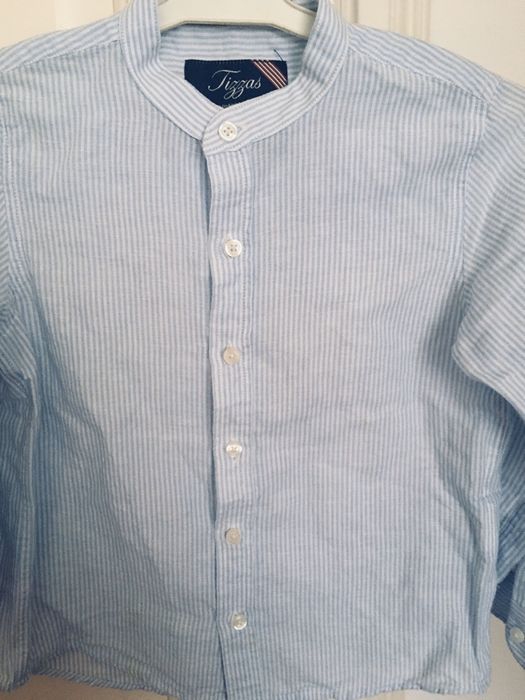 Camisa marca Tizzas tamanho 4 linho