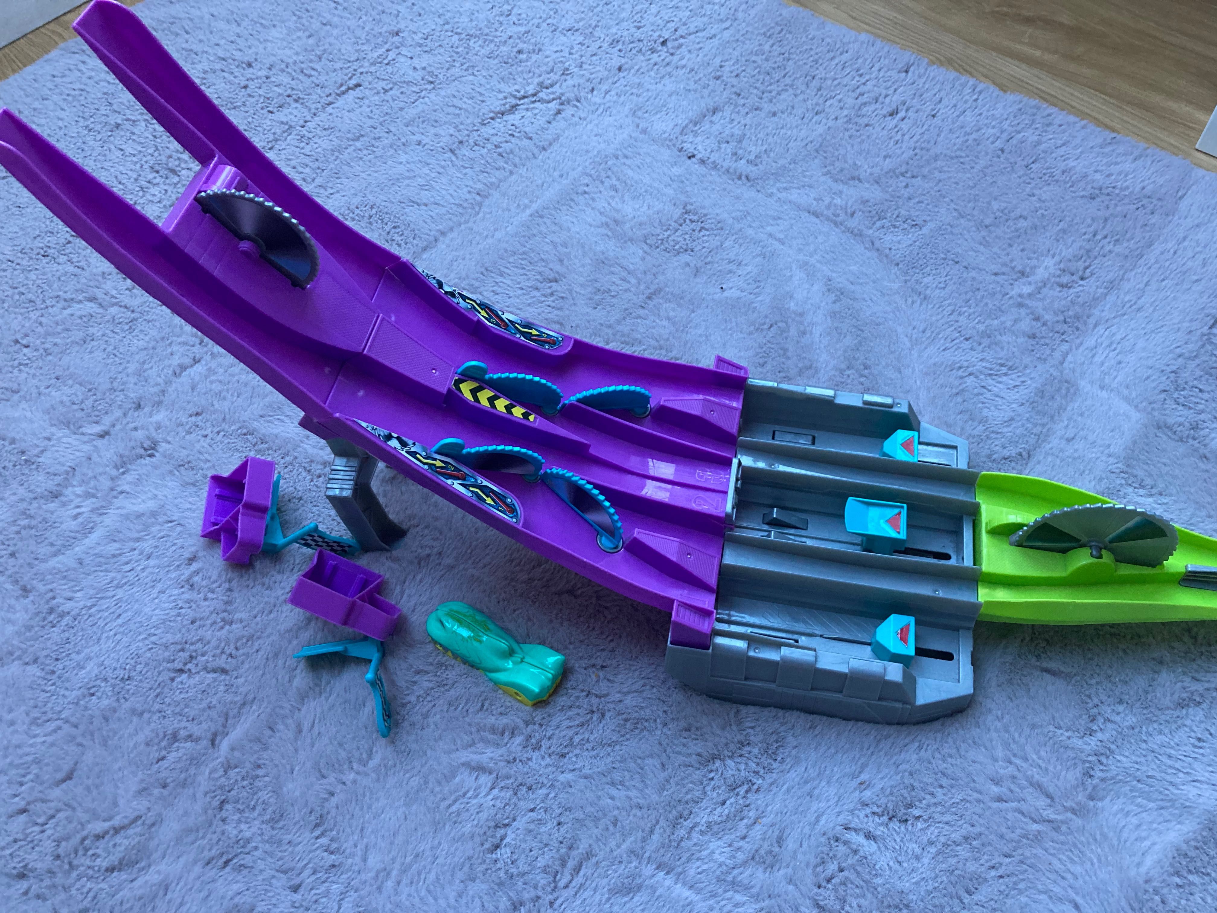 Tor Hot Wheels + 3 auta PIŁA samochodowy Split Speeders