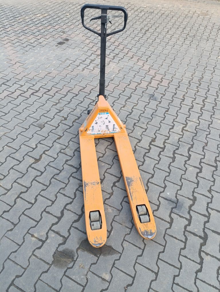 Wozek paletowy paleciak