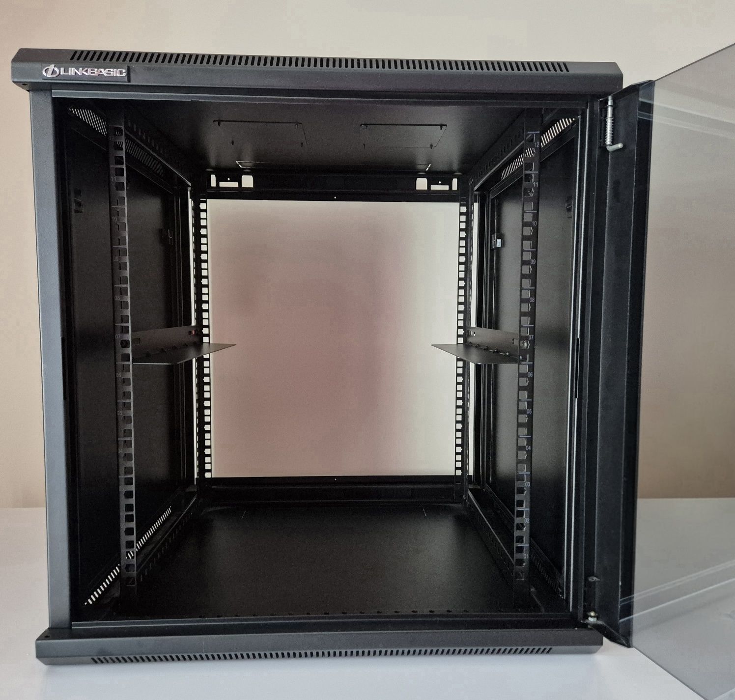 Szafa RACK LinkBasic 19" 12U 600 x 450 mm, Wisząca Czarny