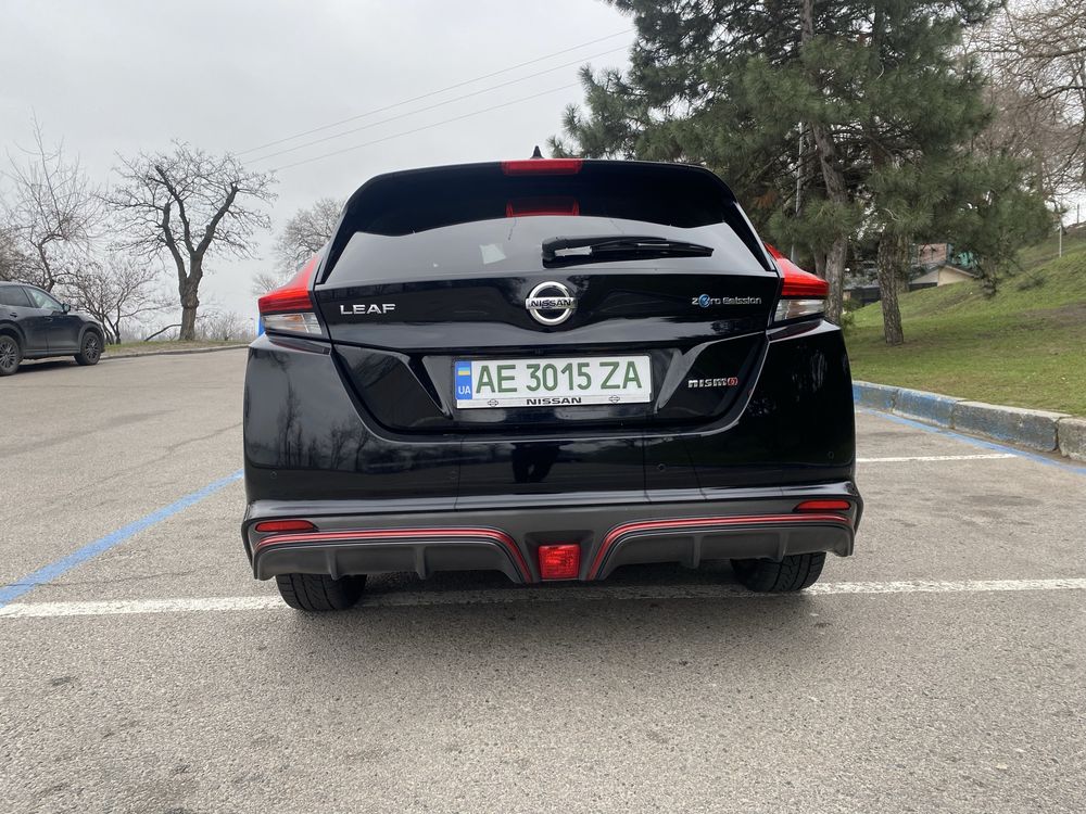 Продам эксклюзивный Nissan Leaf NISMO / 2018 / 40 кВт /