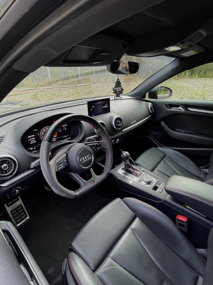 Wynajem Audi RS3**krotko i dlugoterminowy**