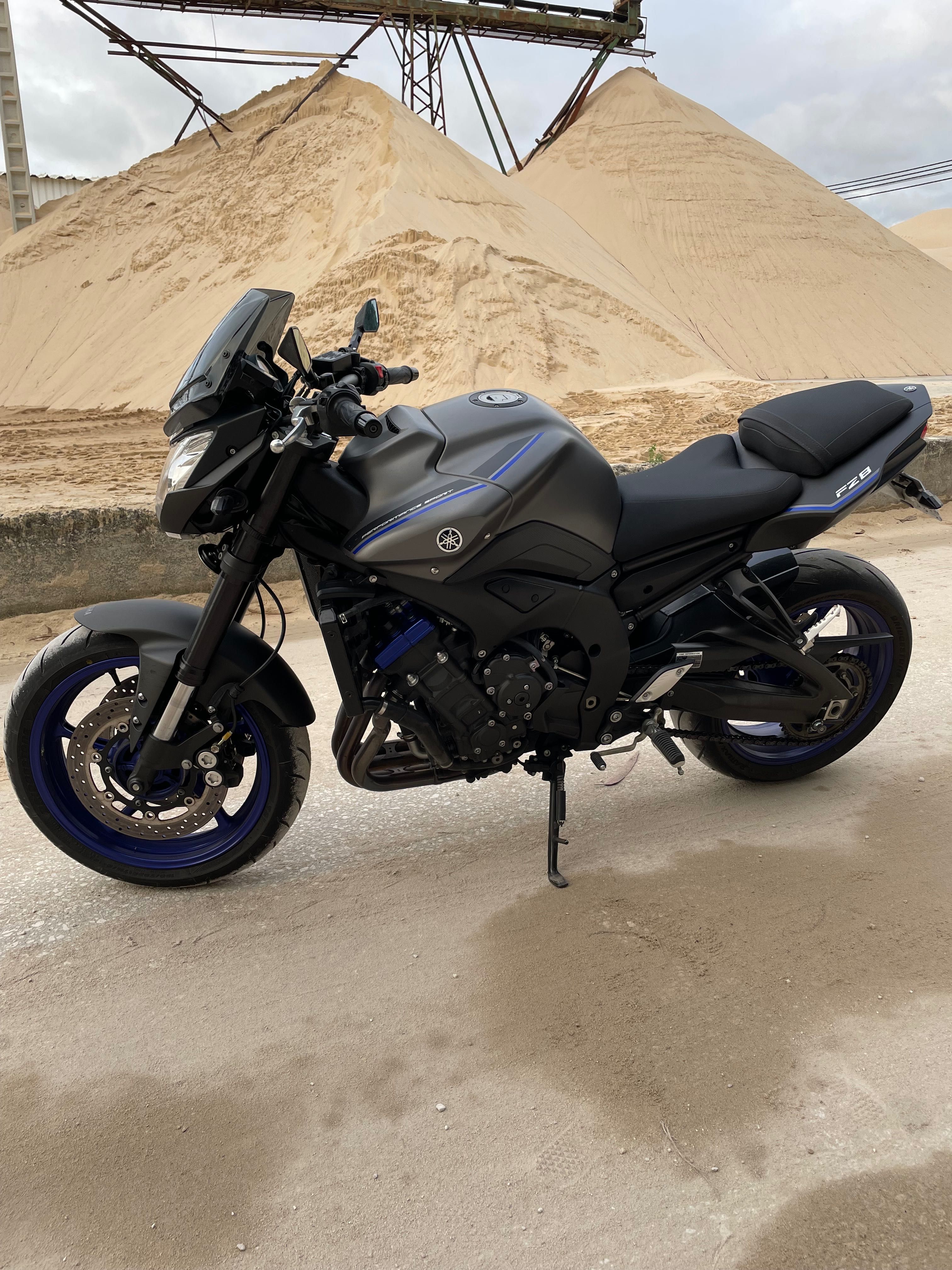 Yamaha fz8 em ótimo estado