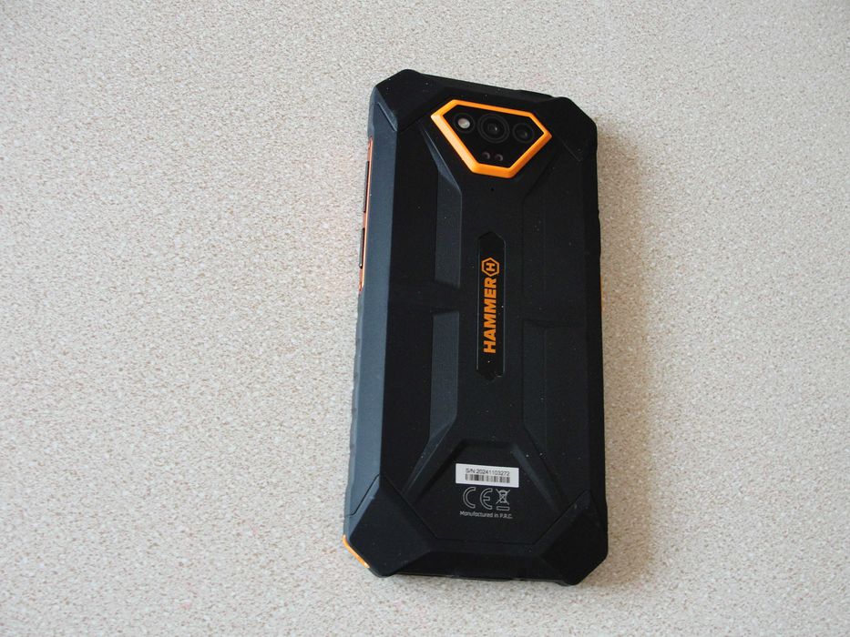 Nowy Hammer Iron V 6/64 GB