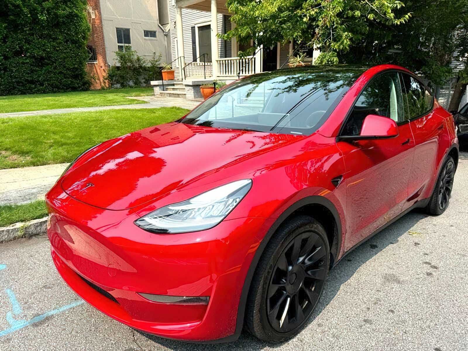 2023 Tesla Model Y Performance