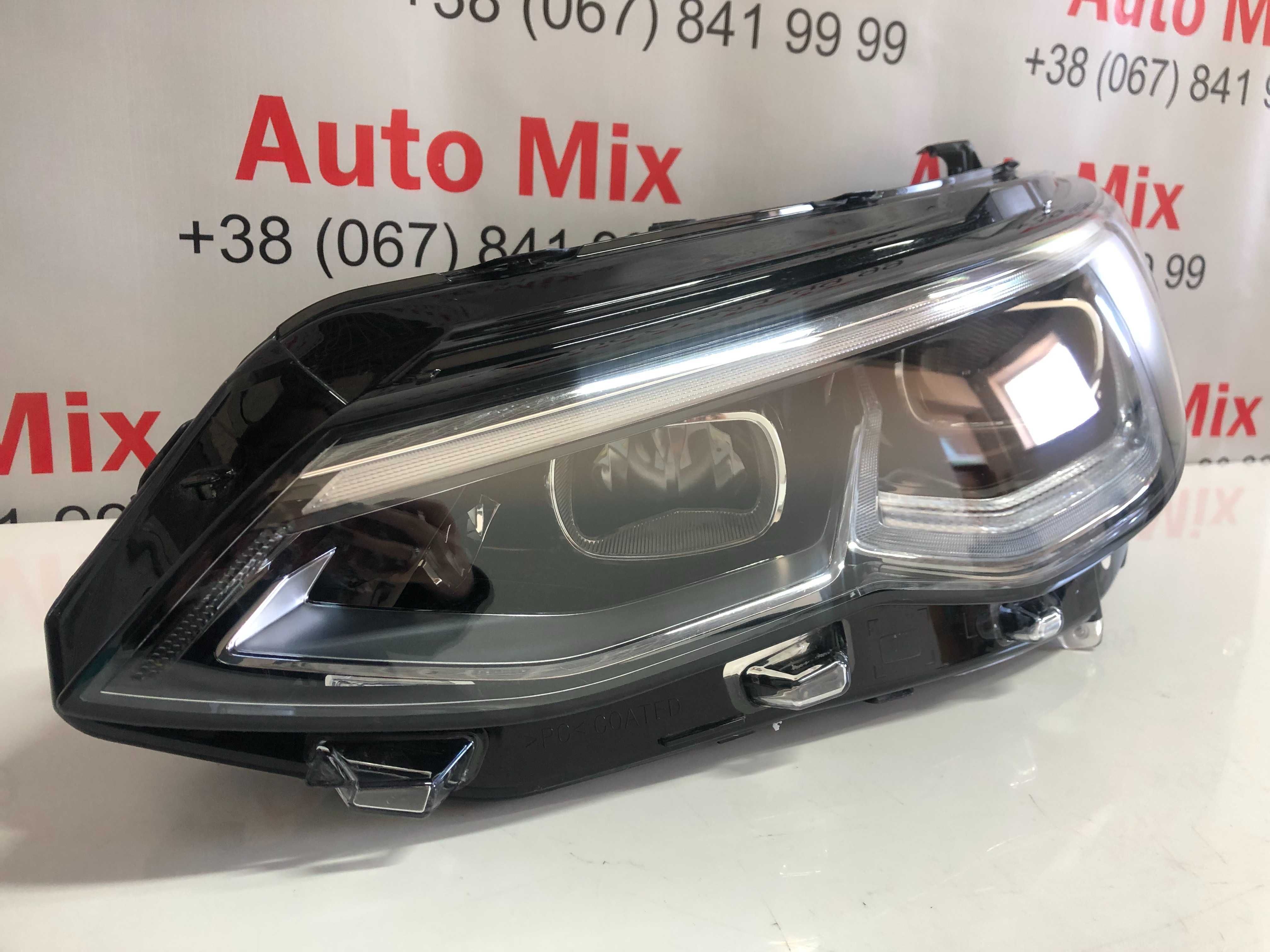 Volkswagen Golf IQ LIGHT 8 5H1941035 фара ліва