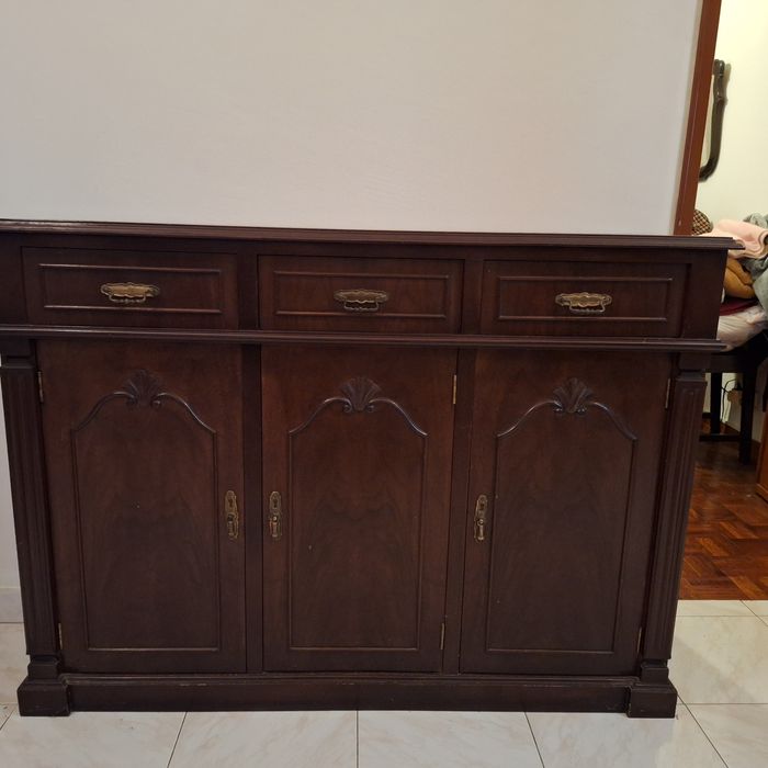 Aparador madeira maciça