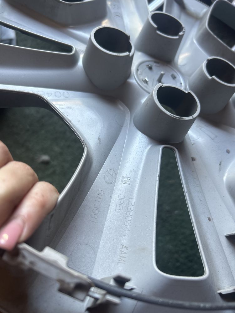 Komplet kołpaki opel do felg strukturalnych 15