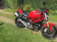 Ducati Monster 696 rok 2010