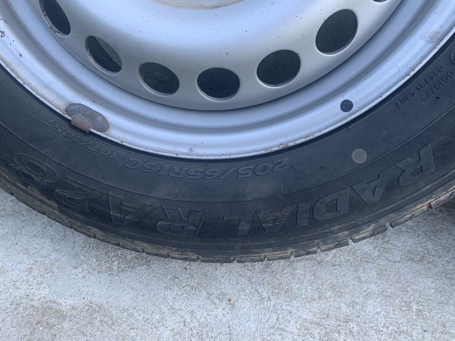 205/65R16C. Пробіг 33тис