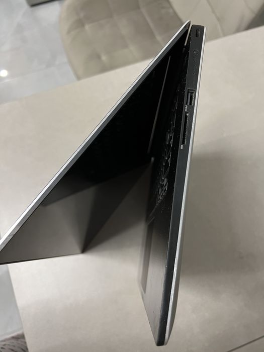 Ноутбук Dell P56F