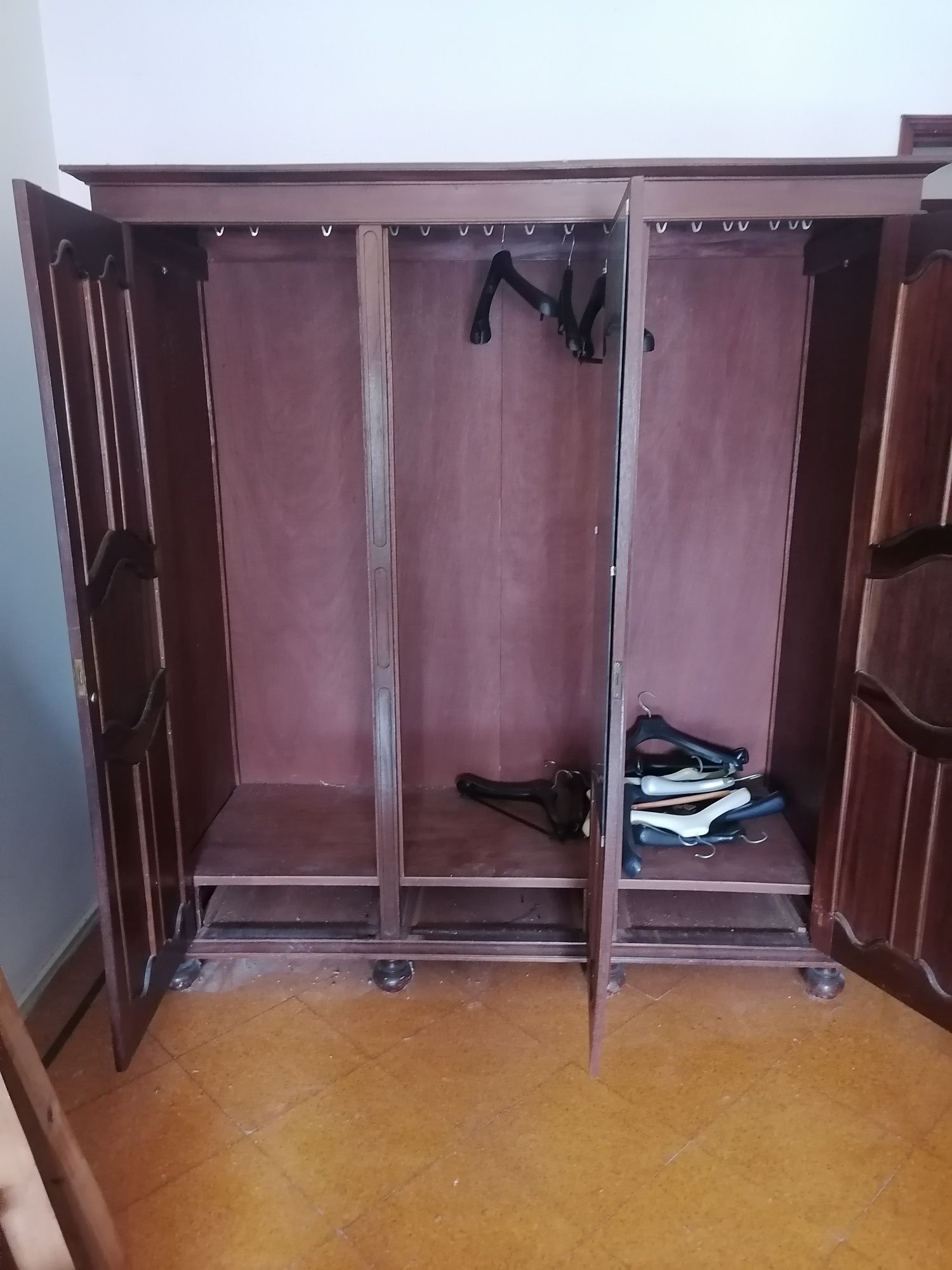 Roupeiro,entrega grátis em sua casa