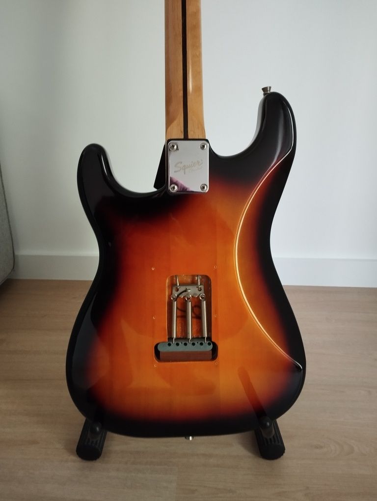 Guitarra elétrica Fender Squier Stratocaster