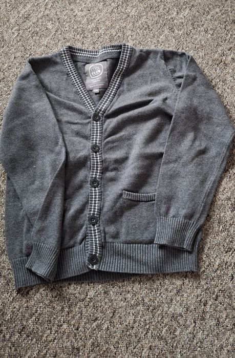 Sweter chłopięcy elegancki Coolclub Smyk rozmiar 128