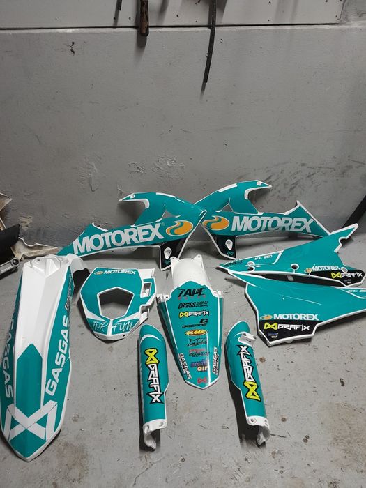 Komplet plastików z okleiną Gas Gas Ec 250/300