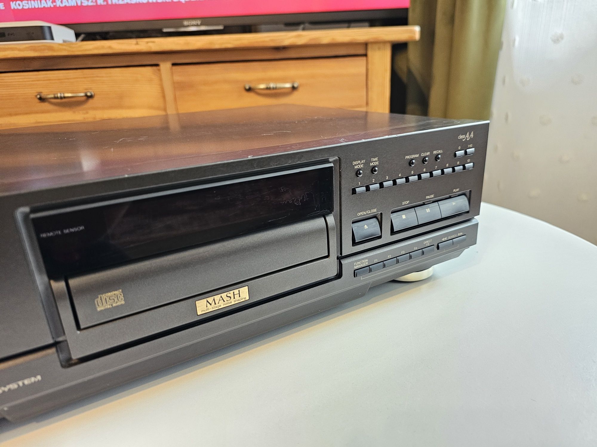 Odtwarzacz CD Technics SL-PS700