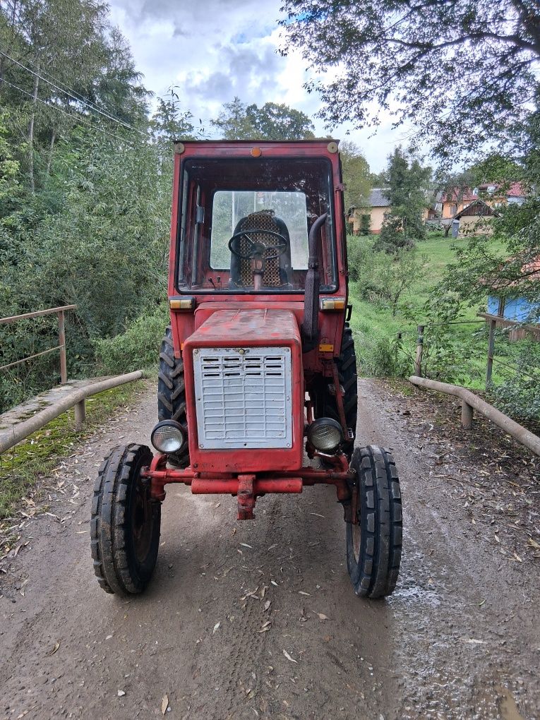 Продам Трактор т25