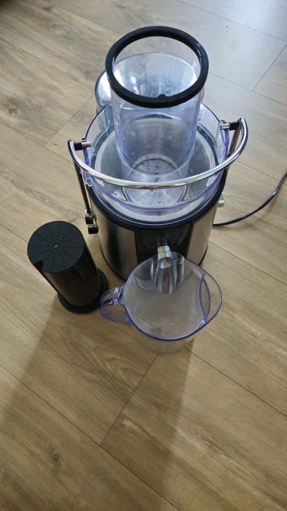 Sokowirówka Camry ProfiJuice CR110, 1000W