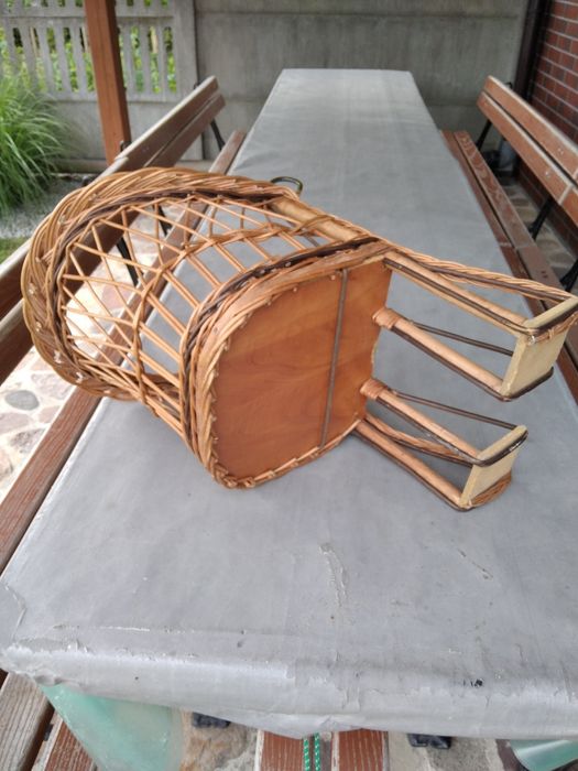 Wiklinowy fotelik rowerowy dla dziecka