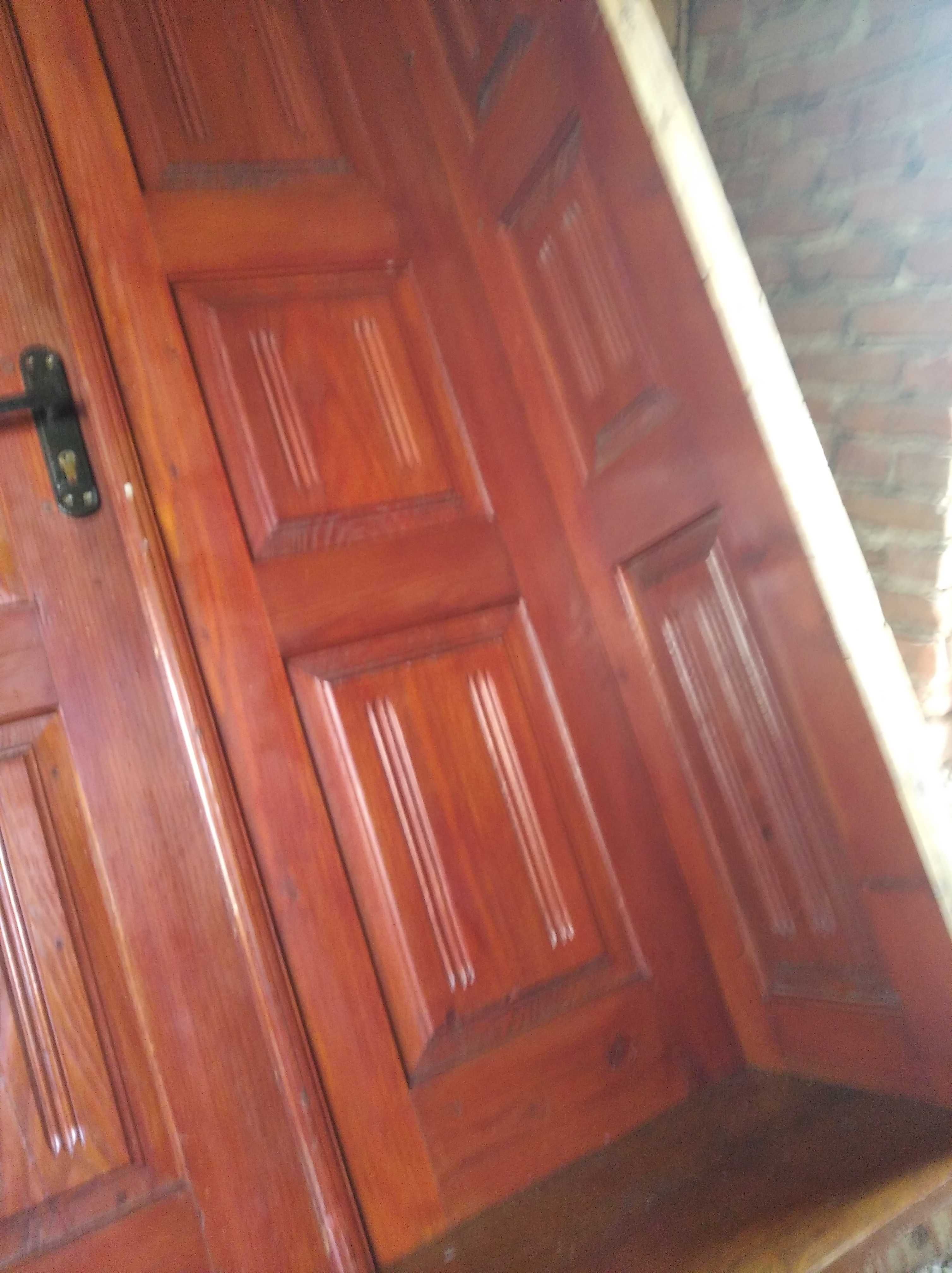 Двері дерев'яні модринові