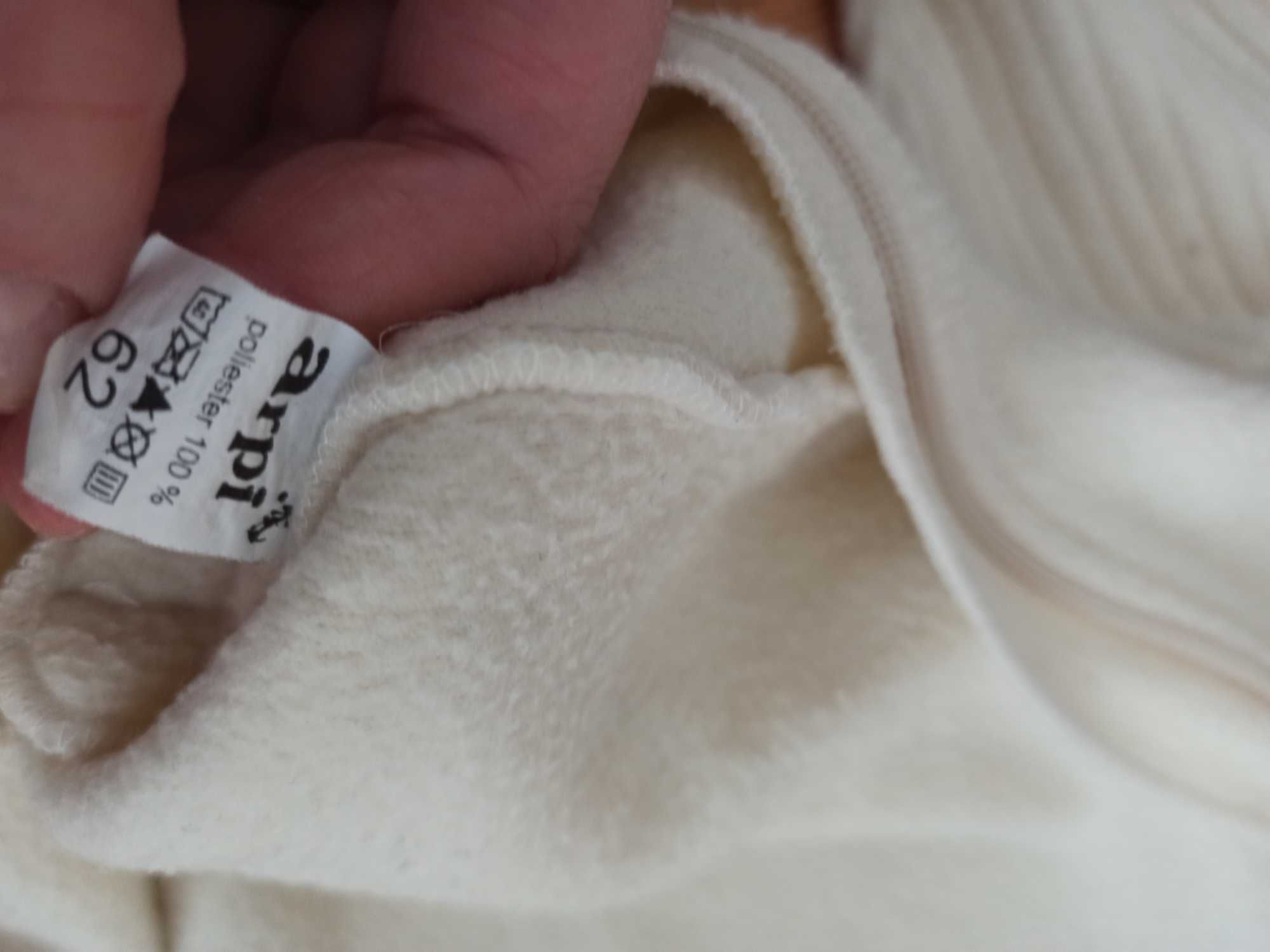 Pajacyk polarowy kombinezon na wiosnę przejściowy 
62 rozmiar unisex
