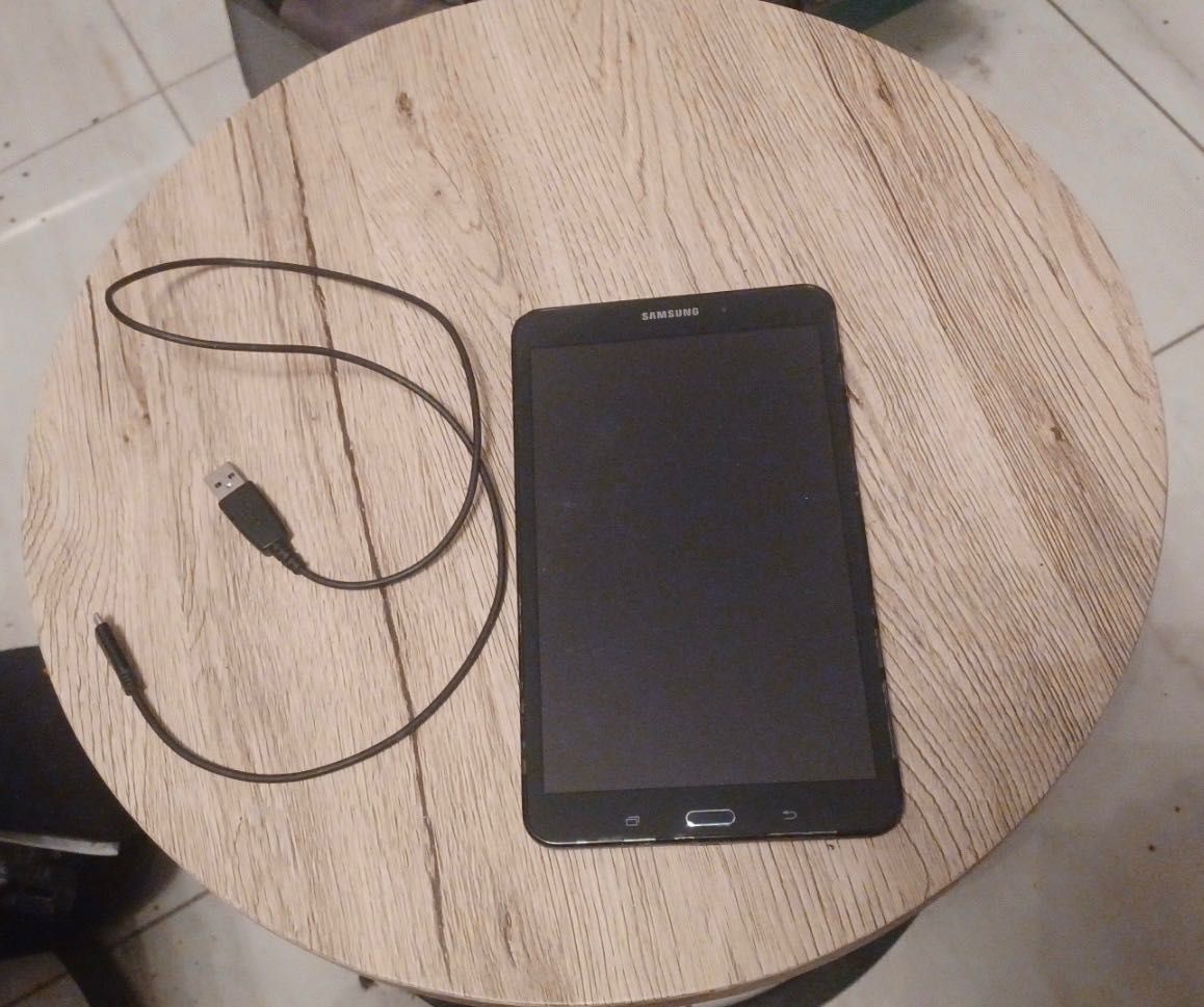 Samsung Galaxy TAB 4 SM-T330