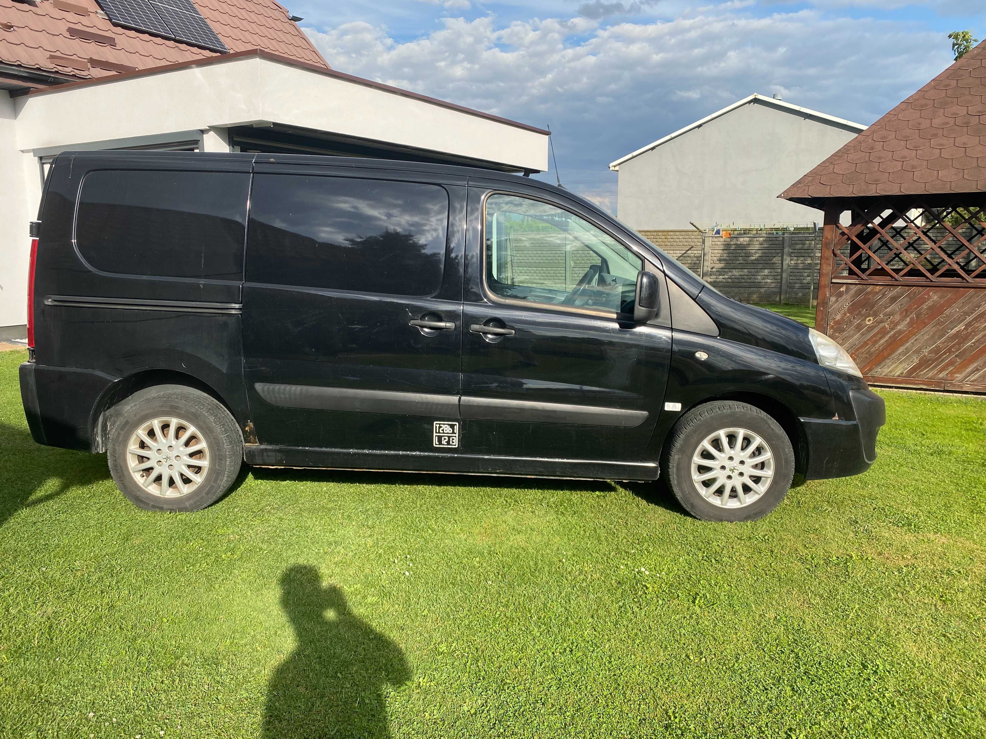 Peugeot Expert 2007 1.6 Diesel   - praktyczny i niezawodny dostawczak