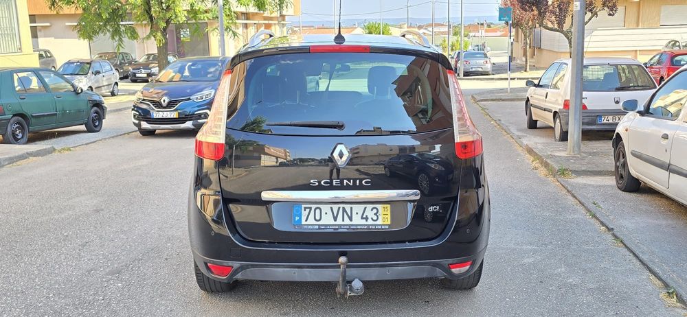 RENAULT SCENIC Ano 2015 a diesel (versao bose edition ) 7 lugares