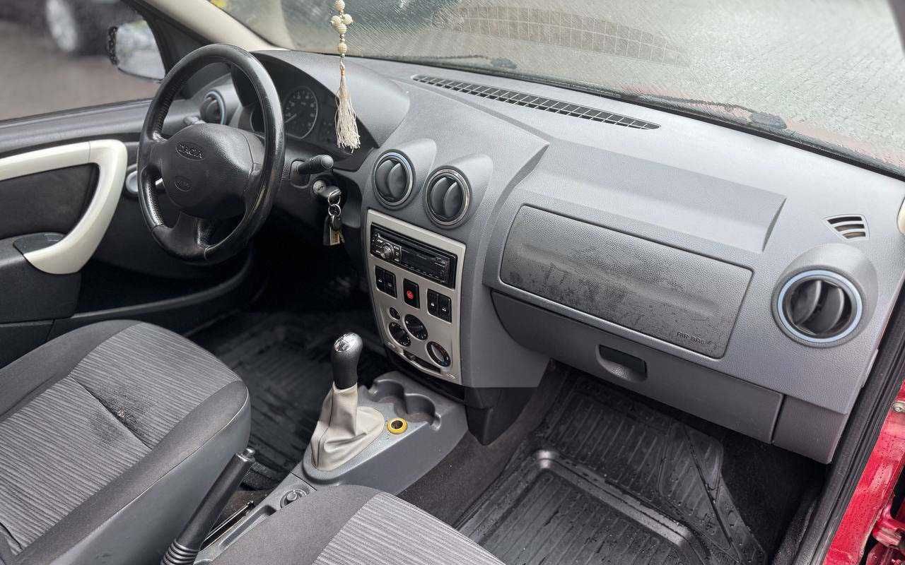 Dacia Logan 2006