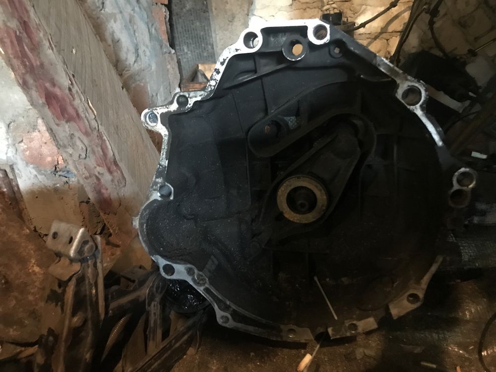 Подрамник мкпп6 ступка блок абс 01Е 301 103 KL А4С5 А6С5 1.9tdi 2.5tdi