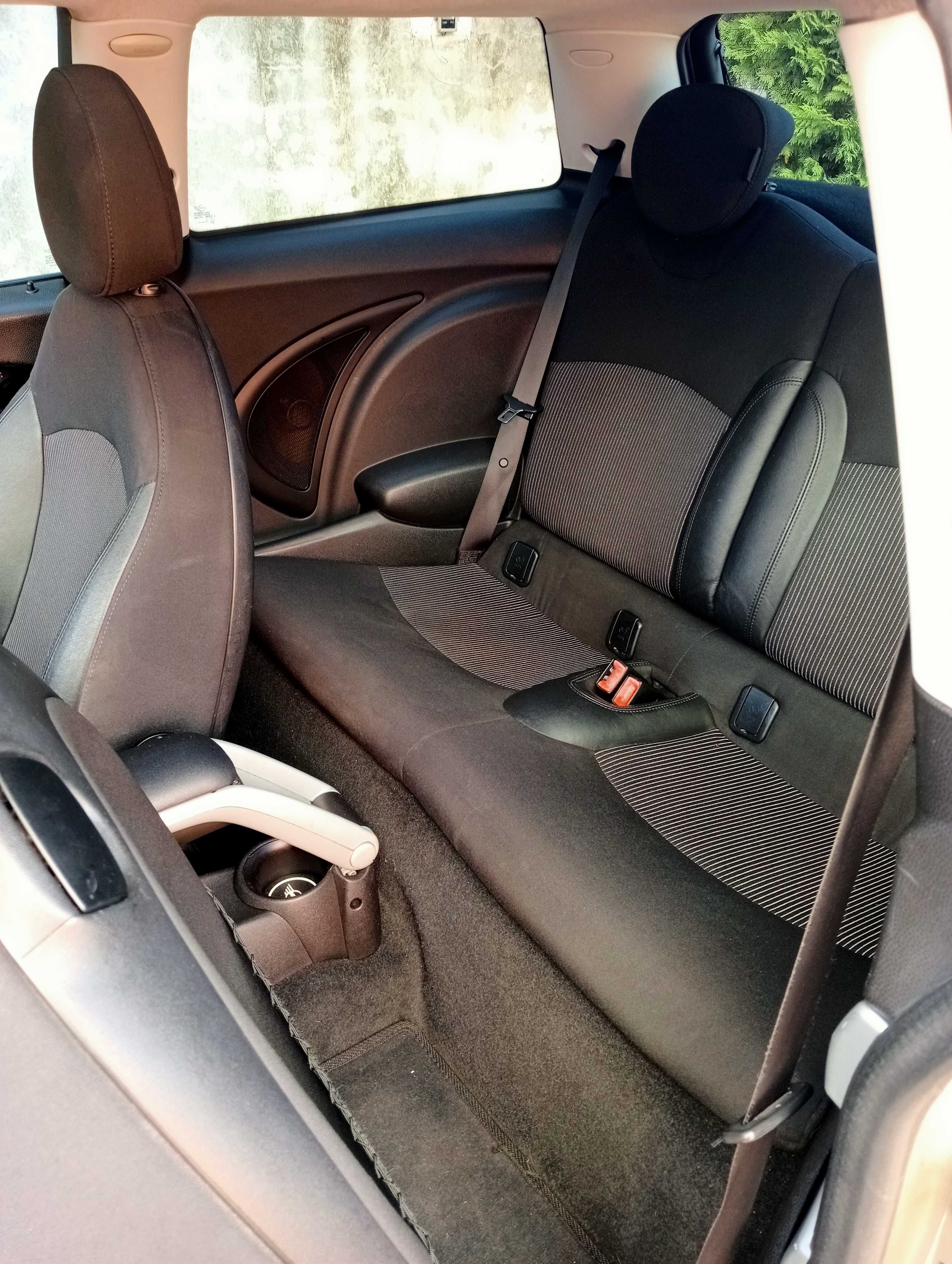 Mini Cooper 3 portas 1.6