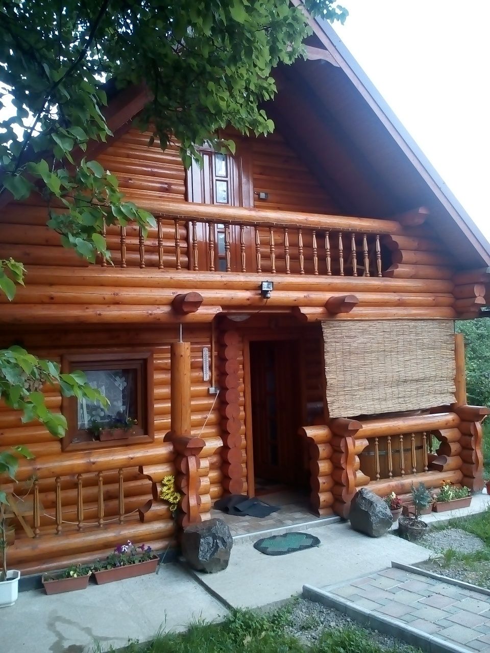 Будинок в затишному місці.