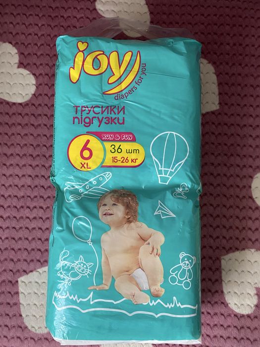 Підгузки Joy і Huggies